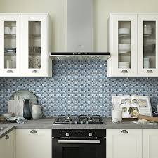 Everything You Need to Know About Glass Mosaic Tiles for Home