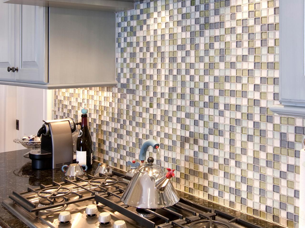 Glass Mosaic Tile Kitchen Ideas: Styles, Installation & Design Tips