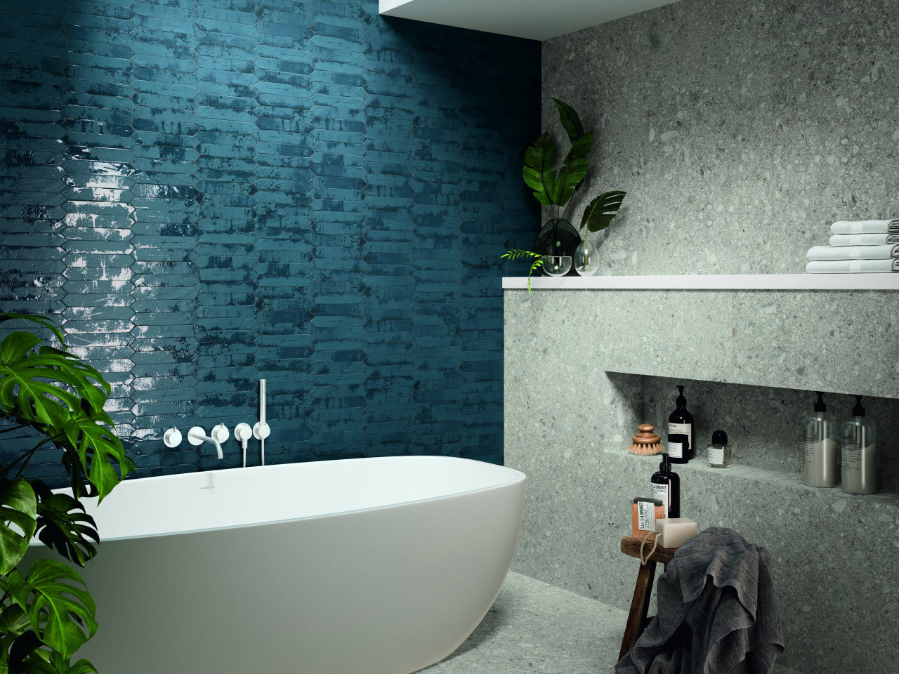 Ironworks 2 x 10 Picket Blue Glossy bathroom tub wall tiles