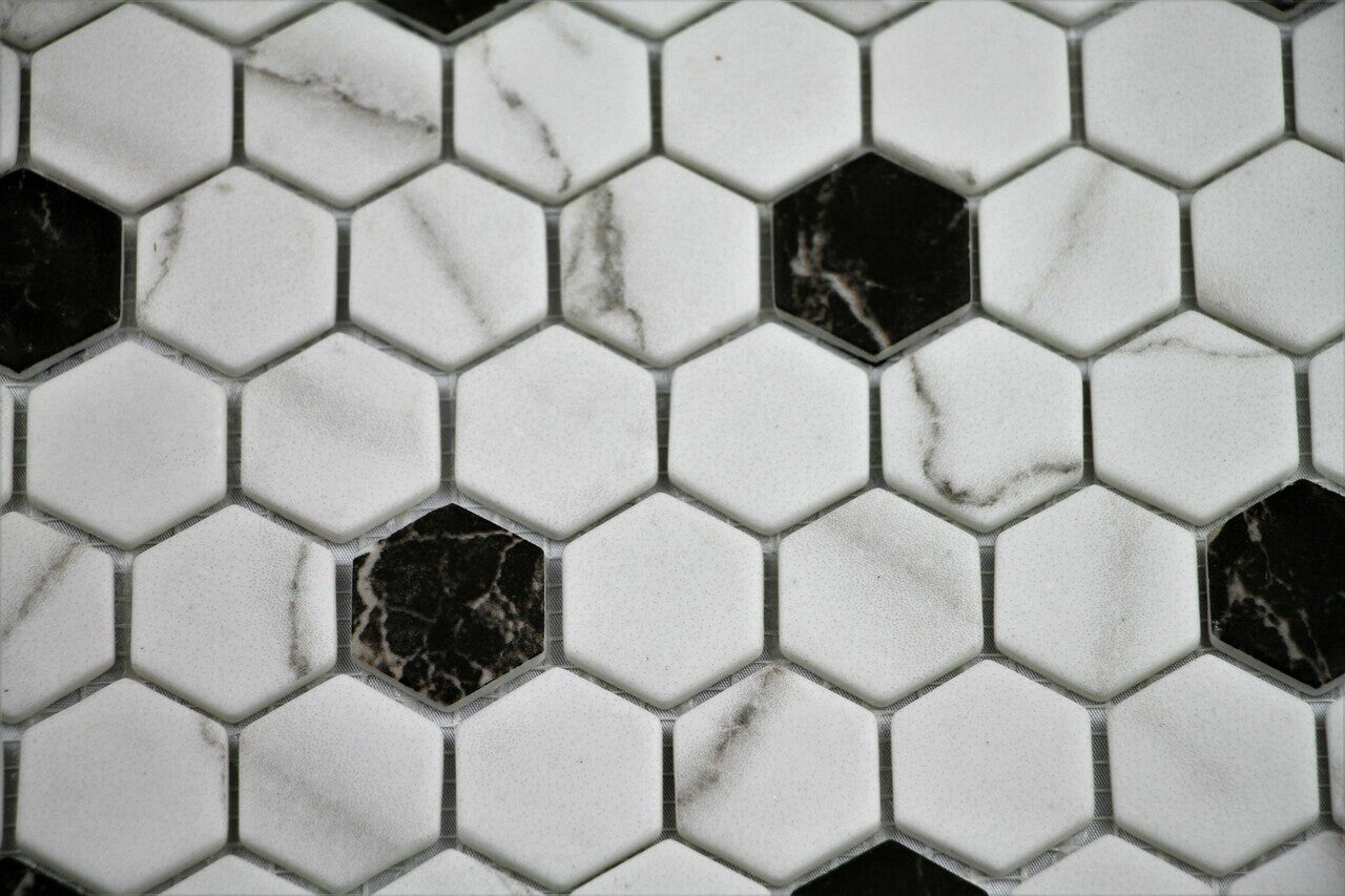 Onix Mosaico Hearth Palace Hexagon Black and White HP1HBP1