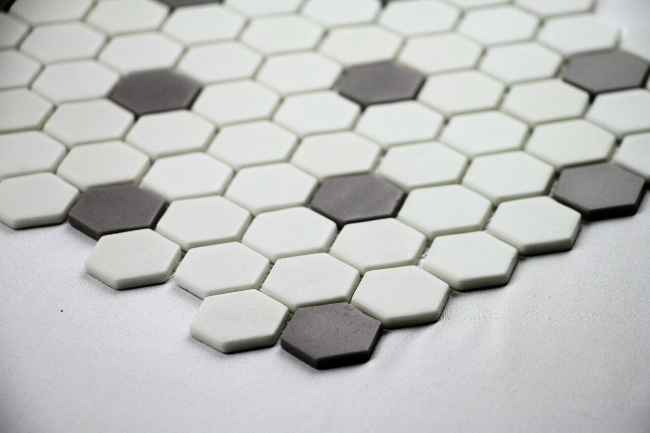 Onix Mosaico Hearth Palace Hexagon Dark Gray and White HP1HBP2