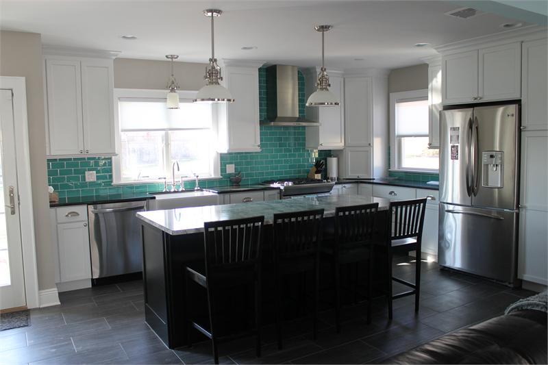 Simple and classic subway tile backsplash