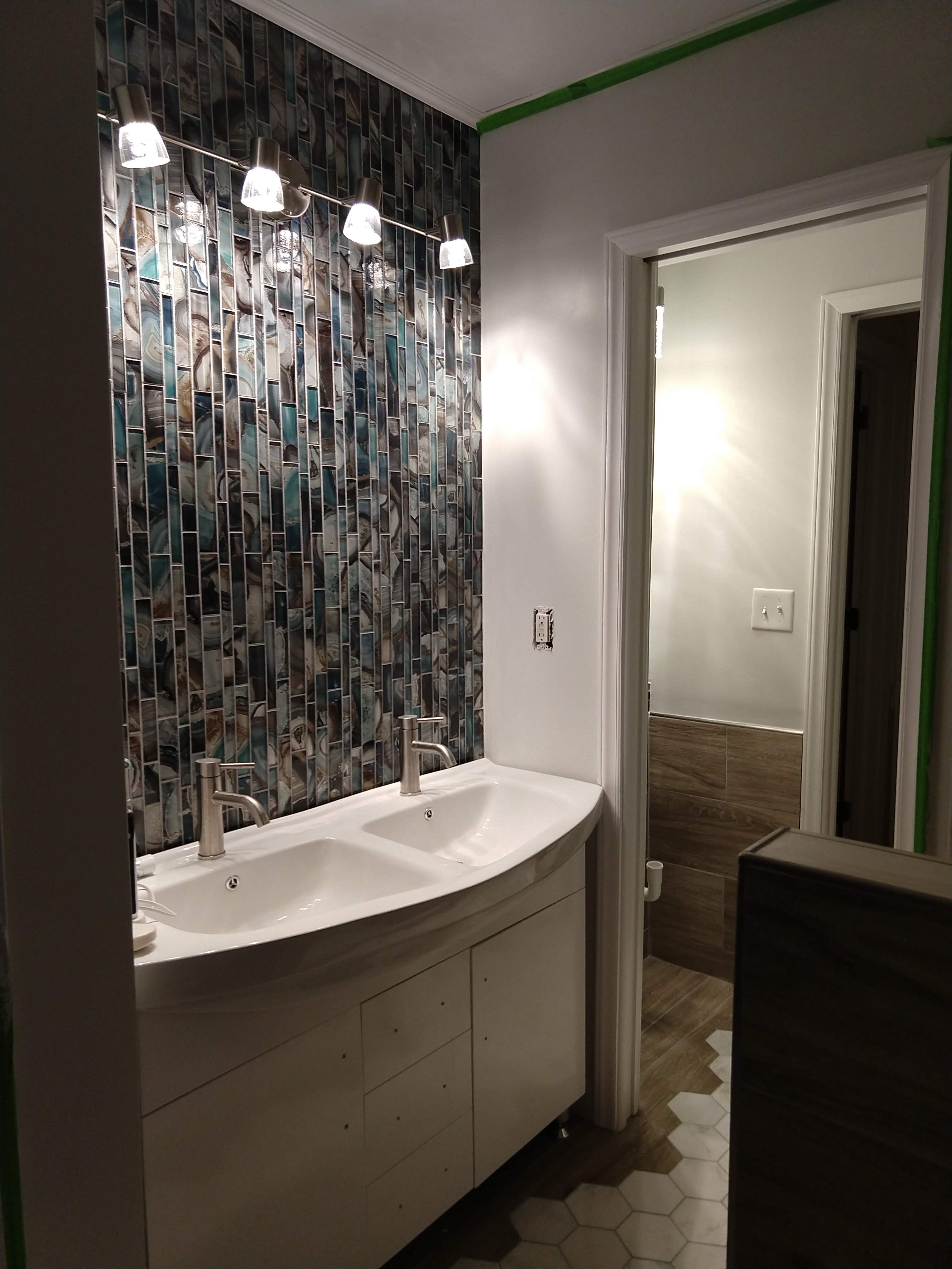 Bathroom glass wall tiles