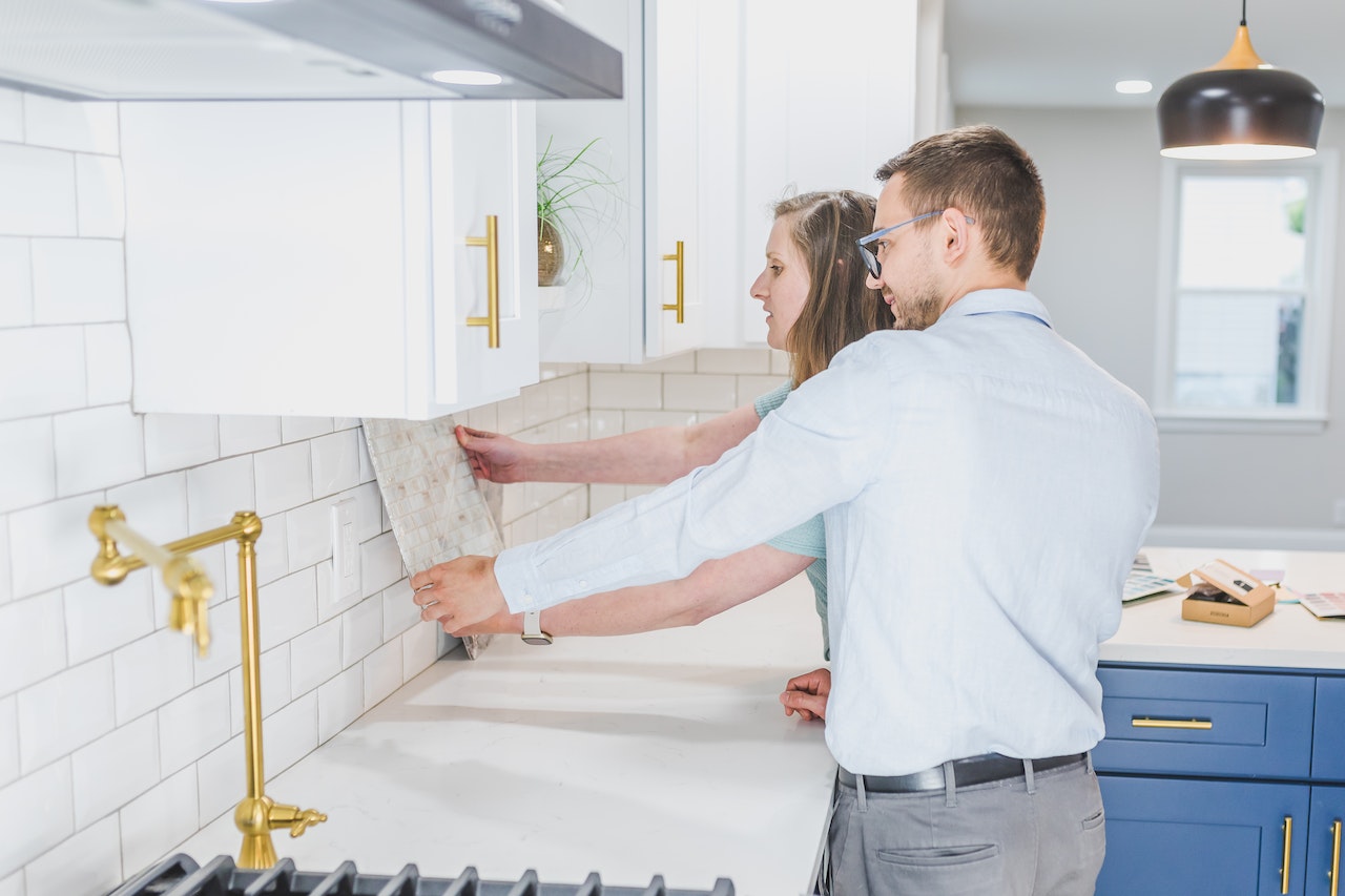 peel and stick not better than traditional backsplash